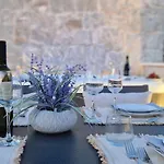 Viu2 Castle * Каштела