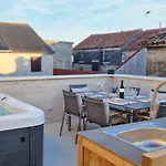 Viu2 Castle * Каштела