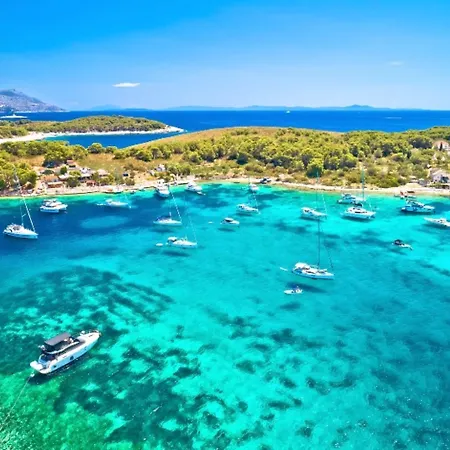 Viu2 Castle * Kaštela