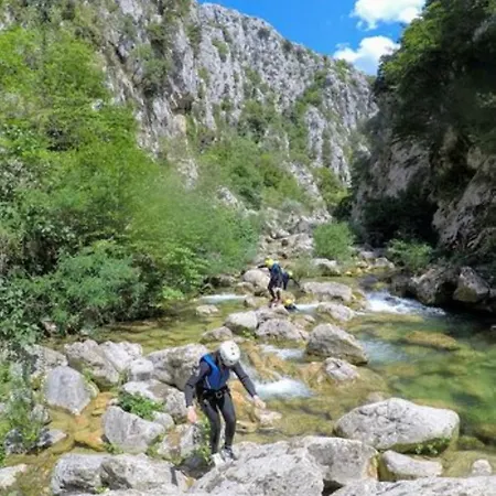 Viu2 Castle * Kaštela